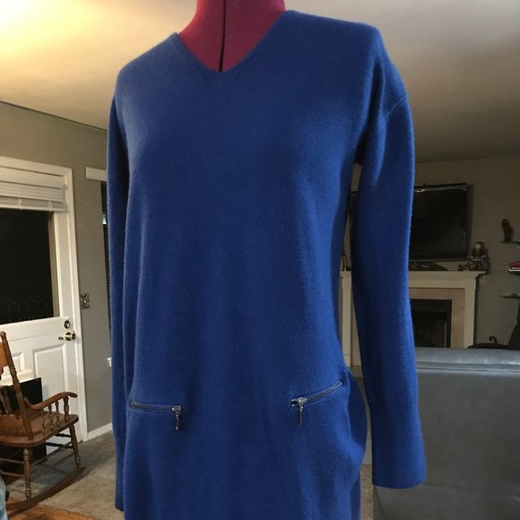 Ladies Sweater - Picture 1 of 2
